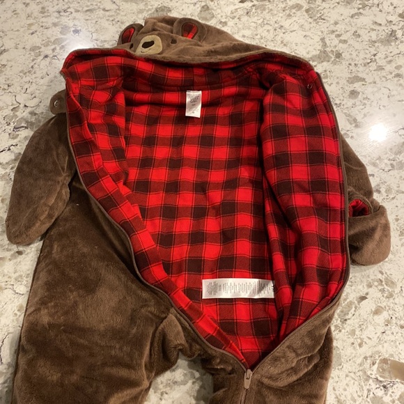 Carters warm 9M bear Onsie - Picture 5 of 6